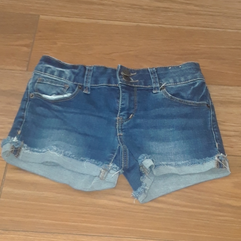 Denim shortie shorts